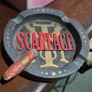 Scarface Themed Ashtray - Black and Red